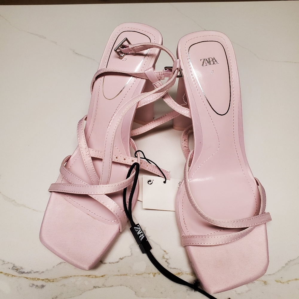 Sandals - Picture 2 of 3
